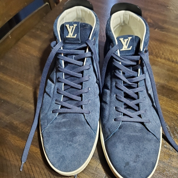 Louis Vuitton shoes - Picture 2 of 6